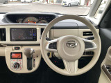 握りやすいハンドルで運転しやすいです!