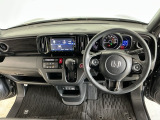 【前方視界】開放的な前方視界!運転がしやすく疲れにくいです♪窓が大きく、見通しがとっても良いおクルマですよ♪