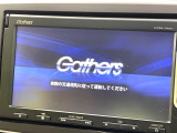 【純正ナビ】人気の純正ナビを装備しております。ナビの使いやすさはもちろん、オーディオ機能も充実!キャンプや旅行はもちろん、通勤や買い物など普段のドライブも楽しくなるはず♪