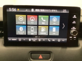 HondaCONNECT対応の便利なナビディスプレー。お持ちのスマートフォンと連携して、ナビやBluetoothでの音楽再生が可能です。デザインはもちろん、操作性も良好です。