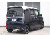 軽自動車という枠にとらわれない質感で、乗る人の洗練された感性に響くデザインになっています。