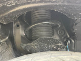 お車を安心してお乗りいただく為には、足回りの定期点検が欠かせません。サービスサポート(有償保証)では無料点検もご提供しており、安心のカーライフをお過ごしいただけるサポート体制が整っています。