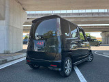 運転席は視界が広く、日常運転がしやすい設計です。