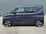 両側オートスライドドアです。狭い駐車場でも隣の車にドアを当てることもなく安心です。
