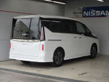 ■家族や仲間とのイベントが多くなる、これからの季節におすすめ!人気のミニバン「日産セレナ」入庫しました。