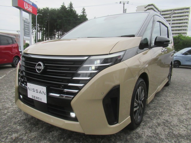 セレナ 1.4 e-POWER ルキシオン
