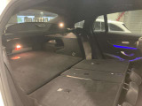 当店でお車をご購入のお客様はオーナー様専用保険「メルセデス・ベンツ保険」にご加入頂けます。飛来物によるフロントガラス破損やパンクによるタイヤ交換の際に、修理費用の一部をお支払いしております。
