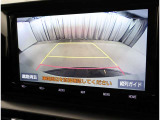 バックガイドモニターで、後方を確認しながら安心して駐車することができます。運転初心者も熟練者も必須の機能ですよ!