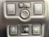 【エマージェンシーブレーキ】走行中に前方の車両等を認識し、衝突しそうな時は警報とブレーキで衝突回避と被害軽減をアシスト。より安全にドライブをお楽しみいただけます。