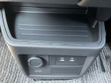 充電口2つ