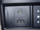USBをさすことができます!現代的な装備!!