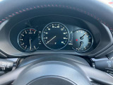 走行距離も少なく、しっかりと安心して乗ってもらえる車です。