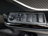 車内の温度管理に便利なオートエアコン☆