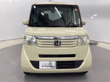 ヘッドライトで、個性も光る 、長く乗っていたい車です。