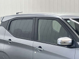 プラスチックバイザーがない分デザインもすっきり★洗車の時の窓拭きもラクラクです!