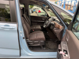 1列目シートです。足元までゆったりとご乗車頂けます!!