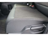 【助手席シート】試乗車上がりで使用感も少なく、シート状態良好です!