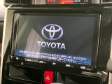 【メーカー純正ナビ】インテリアに溶け込むスタイリッシュな「専用設計」メーカーナビを装備♪視認性や操作性など基本性能にも優れ、より上質なカーライフをお楽しみいただけます。