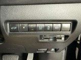 傷が目立ちやすいスイッチ周りですが、目立った傷はありません。