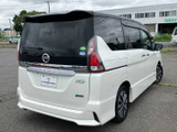 セレナ 2.0 ハイウェイスター 