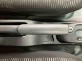 3.「認定中古車カルテ」は、走行距離や修復歴に加えてキズ・凹みの有無・状態や消耗品の交換、過去の整備状況がわかります。