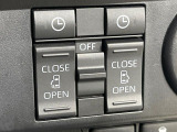 【両側パワースライドドア】スマートキーや運転席のスイッチで後席両側スライドドアの開閉が可能♪電動だから力を入れてドアを開ける必要が無く、小さなお子様でも簡単に開け閉めでき快適です♪
