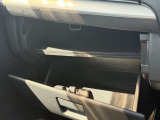 収納スペースもしっかりとあるので、車内を綺麗に保つことができます!