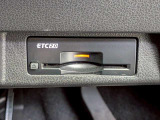 今では必需品のETCもパネルデザインにフィットするビルトインタイプなので、見た目もスッキリとしています