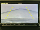 【バックカメラ】運転が苦手な方も車庫入れラクラクです!ギアをリバースに入れれば自動的に切り換わりますので、面倒な操作は不要です♪狭い駐車場もお車を傷つけず安心ですね!