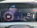 視認性の高いメーターで運転情報を的確に把握できます!