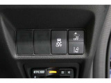 ホンダセンシング搭載!誤発進抑制機能・路外逸脱抑制機能・歩行者事故低減ステアリング・車線維持支援システム・先進車発進お知らせ機能など多彩な先進安全機能でより安全で快適なドライブを支援します。