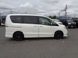 お車は買って終わりではありません。なぜなら車は壊れないという事がないからです。「安さ」だけでなく「安心」=購入後の点検・修理・トラブル対応こそ私達の強みです。
