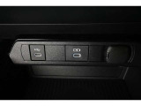 USB端子ソケット装備!アクセサリーDC12Vソケット装備!