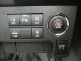 キーレスプッシュスタート。軽とは思えないほどの豊富な装備も魅力的!運転席から操作ラクラク。