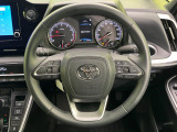 【純正革巻きステアリング】上質な革を使用することで、手にしっかり馴染みとても運転しやすいハンドルです♪