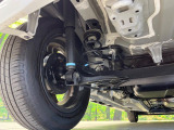 お車を安心してお乗りいただく為には、足回りの定期点検が欠かせません。サービスサポート(有償保証)では無料点検もご提供しており、安心のカーライフをお過ごしいただけるサポート体制が整っています。
