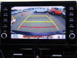 バックカメラ装備しております。駐車時に大変役に立ちますよ。駐車が苦手な方にも便利機能です。