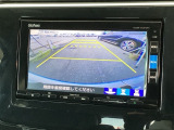 バックモニター付きで、車庫入れやバック時の後方確認をサポート。