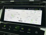 10インチのタッチスクリーンでは、コネクテッド機能を持つインフォテインメントシステムを搭載しております。