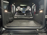 当店でお車をご購入のお客様はオーナー様専用保険「メルセデス・ベンツ保険」にご加入頂けます。飛来物によるフロントガラス破損やパンクによるタイヤ交換の際に、修理費用の一部をお支払いしております。