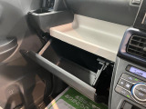 店内では季節で変わるダイハツオリジナルの美味しいスイーツとドリンクでおもてなしいたします。