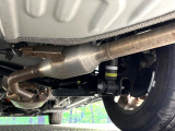 お車を安心してお乗りいただく為には、足回りの定期点検が欠かせません。サービスサポート(有償保証)では無料点検もご提供しており、安心のカーライフをお過ごしいただけるサポート体制が整っています。