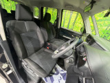 ドライバーによって運転しやすいポジションは異なり、あの車はどうなのか不安なこともありますよね。気になるお車は店頭で乗り込んでご確認いただけます♪