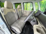 運転席シート廻りは使用感も少なく、良好な状態となっています。丁寧に使われていたことがよくわかりますね。