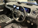 時間や距離的な都合で実車をご覧になれないお客様、ご安心下さい。私共がお客様の目の代わりとなって、お車を確認させて頂きます。詳細の写真を撮影しメール等でお送りさせて頂きます。お気軽にお申し付け下さい。