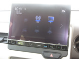ナビゲーションは純正9インチメモリーナビ(LXU-247NBi)を装着しております。AM、FM、CD、DVD再生、Bluetooth、音楽録音再生、フルセグTVがご使用いただけます。