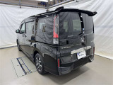 走りにこだわりながら収納力も持ち合わせたお車です。