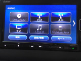 フルセグテレビ搭載。DVD・CD再生・SDカードに対応しています。