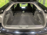 後席を格納すると、これだけの広さが!シーンに合わせたシートアレンジで、大きな荷物も積むことが出来ます♪