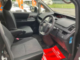 専任のクリーニングスタッフが丁寧にクリーニングしております!清潔で気持ちの良い状態で納車させて頂きます!